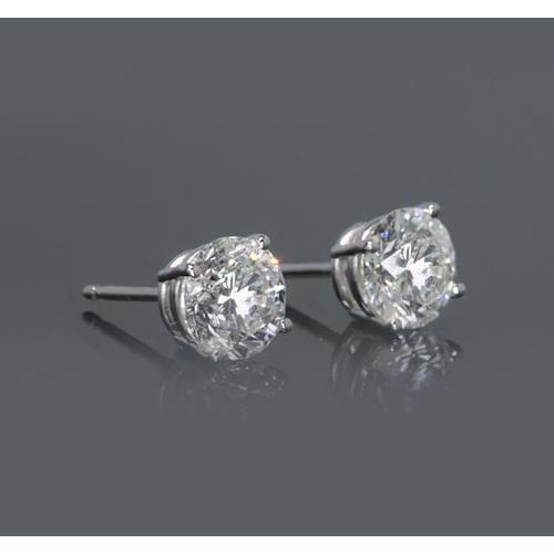 1.50 Carats Four Prong Woman Stud Earring White Gold 14K F Vs1