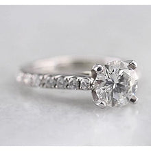 1.50 Carats Solitaire Ring With Accents