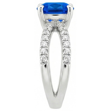 natural round sapphire 2.50ct ring profile view