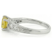 natural round sapphire 2.50ct ring top view