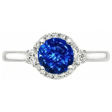 natural round sapphire 2.90ct ring side angle