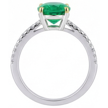 Shimmering Gemstone Ring 2 ct – top view
