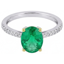 Shimmering Gemstone Ring 2 ct – angle view