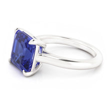 2 Carat Sapphire Womens Engagement Ring