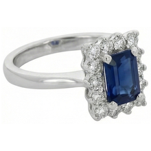 natural round sapphire 2ct ring top view