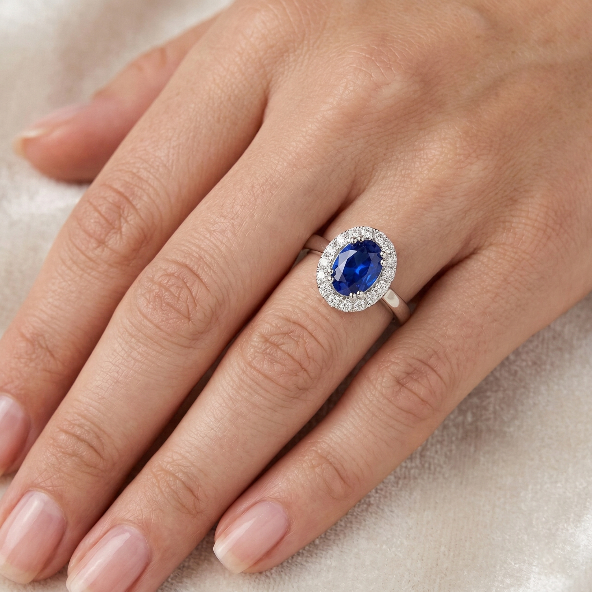 2.65 Carats Ceylon Sapphire With Natural Earth Mined Diamonds Ring White Gold 14K