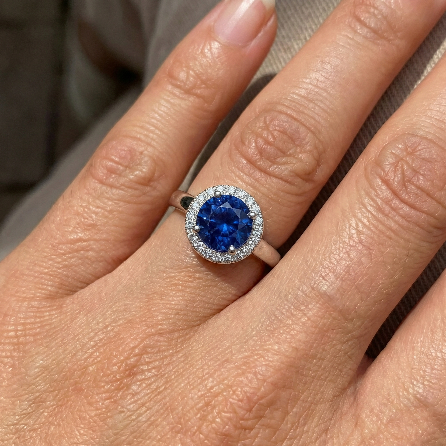 2.80 Ct Solitaire With Accents Ceylon Sapphire Natural Earth Mined DIAMOND ( NOT LAB GROWN )s Ring WG 14K