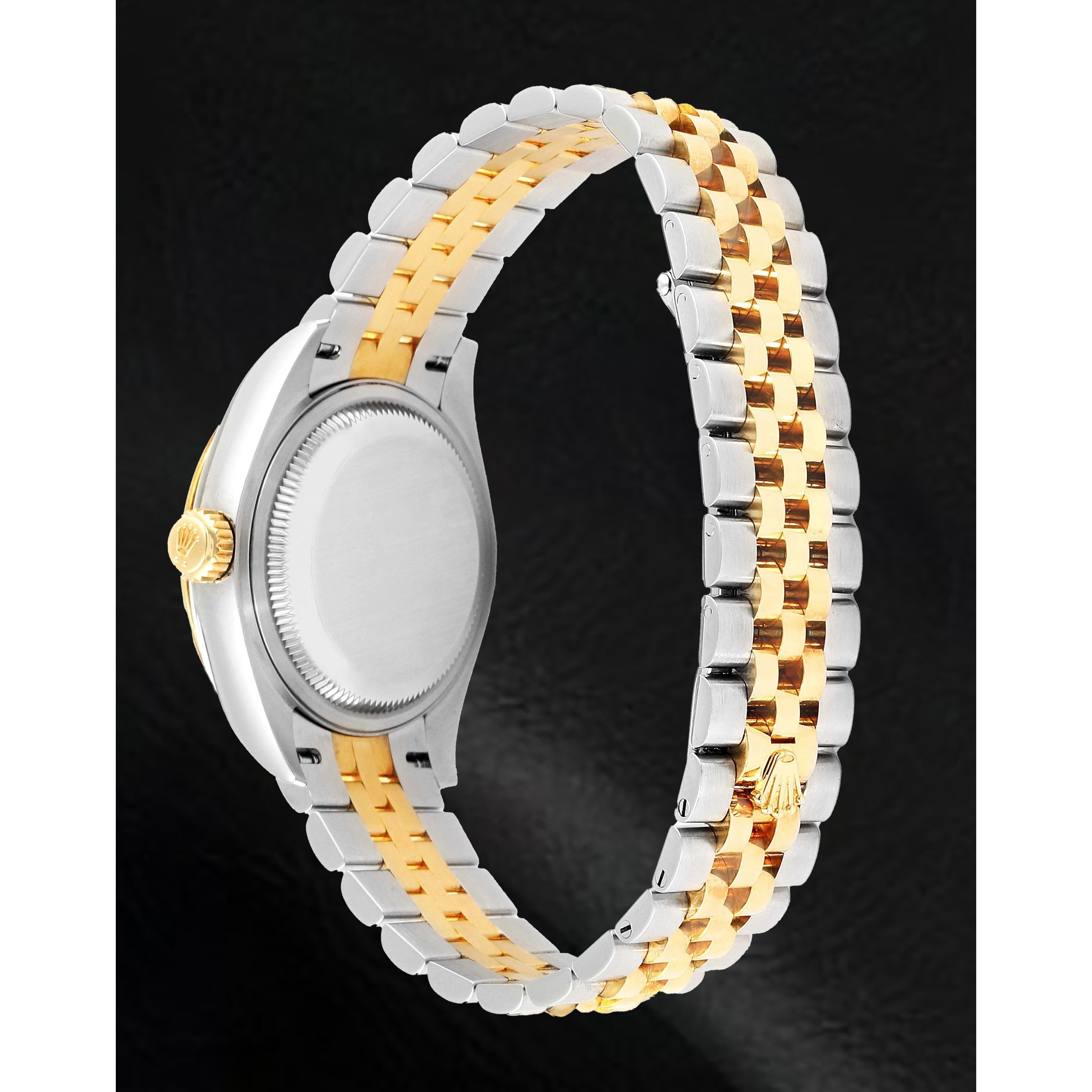 Gemstone ring in 18K Two Tone Gold – angle view