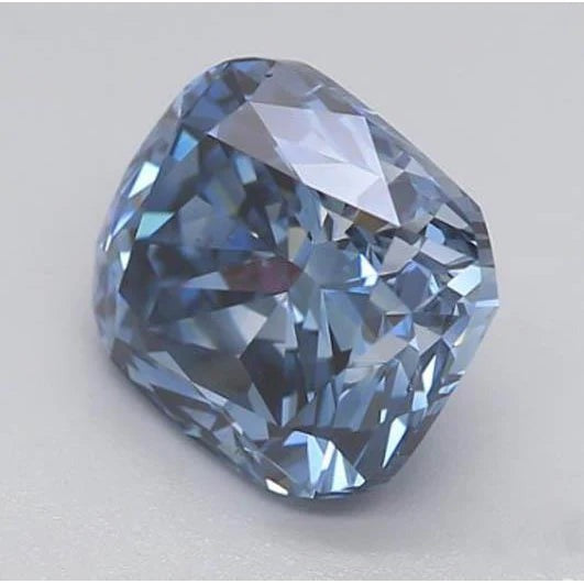 Cushion Blue Sapphire ring in Gold – front view