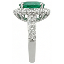 natural round emerald 3.25ct ring top view