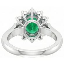 natural round emerald 3.50ct ring close up detail