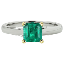 Fine Colombian Emerald Colored Stone Ring 3 ct – angle view