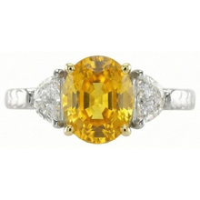 natural oval sapphire 4.50ct ring front view