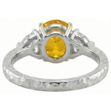 natural oval sapphire 4.50ct ring top view