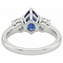 natural round sapphire 4.50ct ring on white background