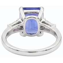 natural emerald sapphire 2.25ct ring profile view