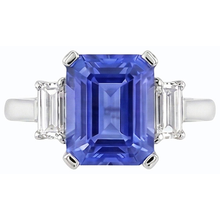 natural emerald sapphire 2.25ct ring close up detail