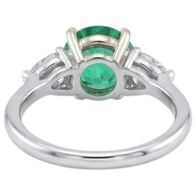 Dazzling Fine Emerald Gemstone Ring 2.50 ct – back view