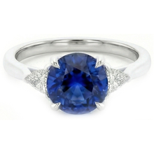 natural round sapphire 2.50ct ring close up detail