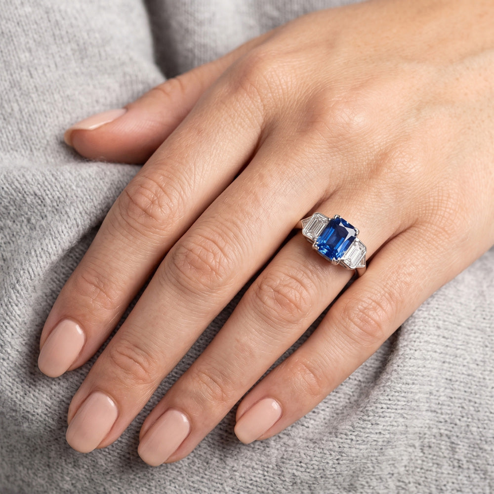 3 Stone Natural Earth Mined Diamond Jewellery Bezel Set Emeralds Gold Sapphire Ring 3 Carats