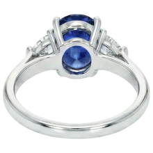 3 Stone Natural Earth Mined Diamond Ring With Oval Deep Blue Sapphire 8.25 Carats Gold 14K