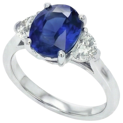 3 Stone Natural Earth Mined Diamond Ring With Oval Deep Blue Sapphire 8.25 Carats Gold 14K