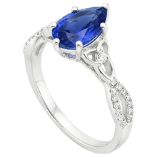 natural round sapphire 3.75ct ring close up detail