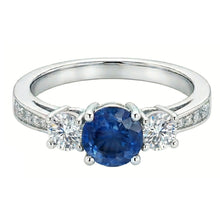 natural round sapphire 3.80ct ring close up detail