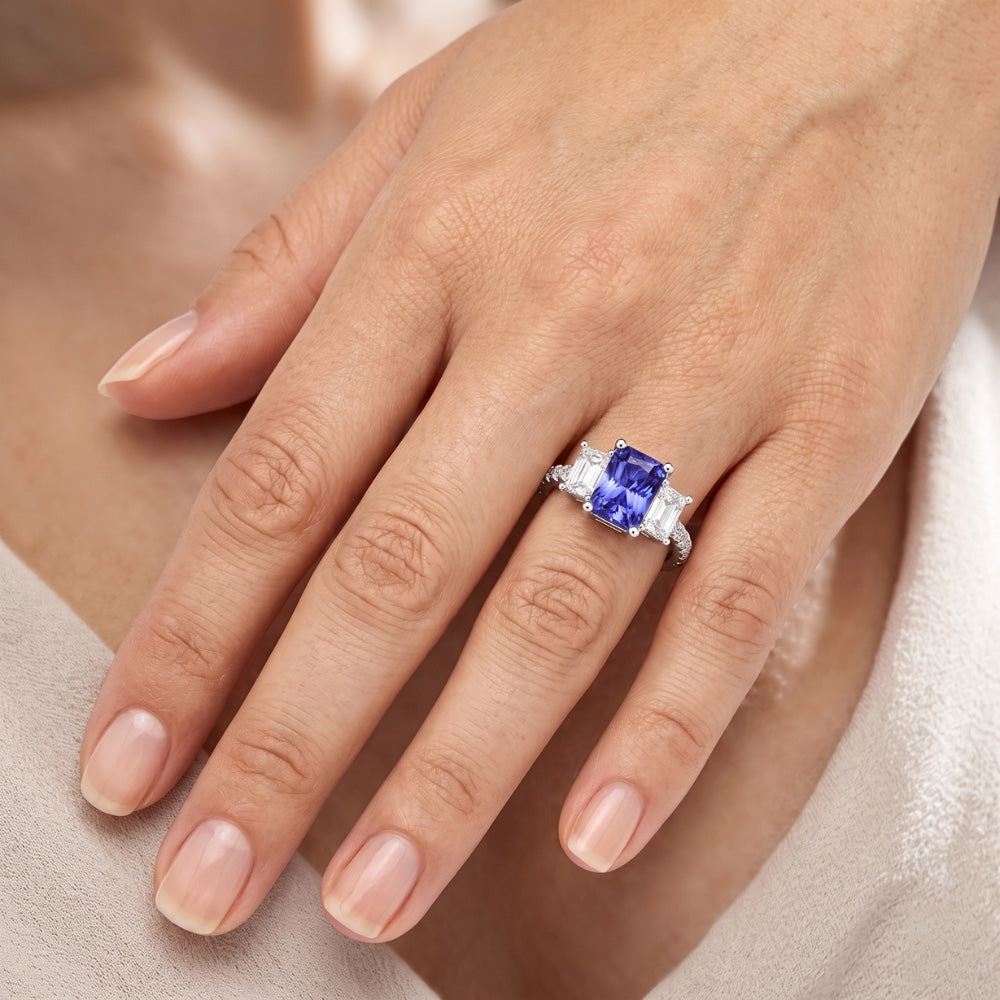 3 Stone Style Emerald Natural Earth Mined Diamond Blue Sapphire Ring Radiant Cut 4 Carats