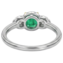 Fine Emerald Gemstone Ring 2-ct Two-Tone 14K Gold – top view