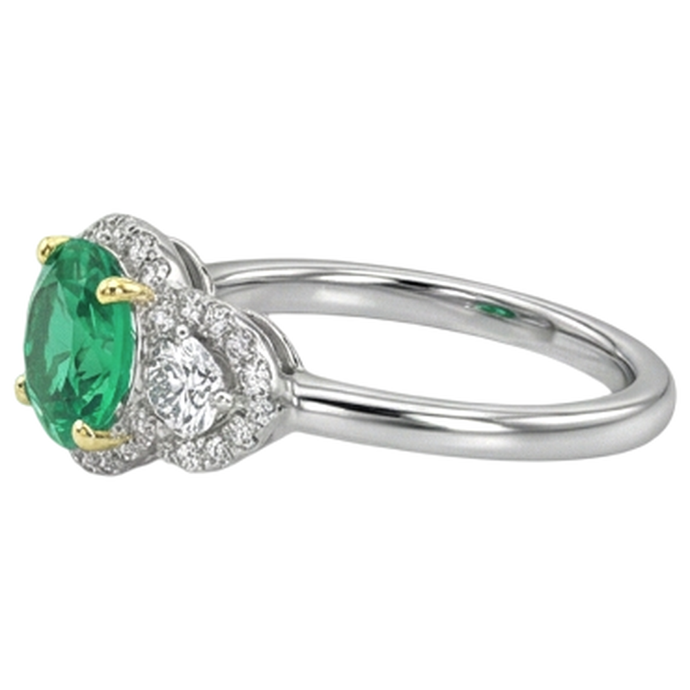 Sophisticated Fine Emerald Gemstone Ring 2 ct – side view