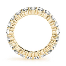 Eternity Band 14 Karat Yellow Gold with Brilliant Diamond – front view