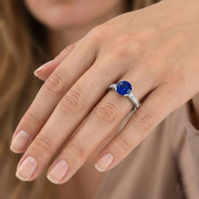 natural round sapphire 3.25ct ring band detail