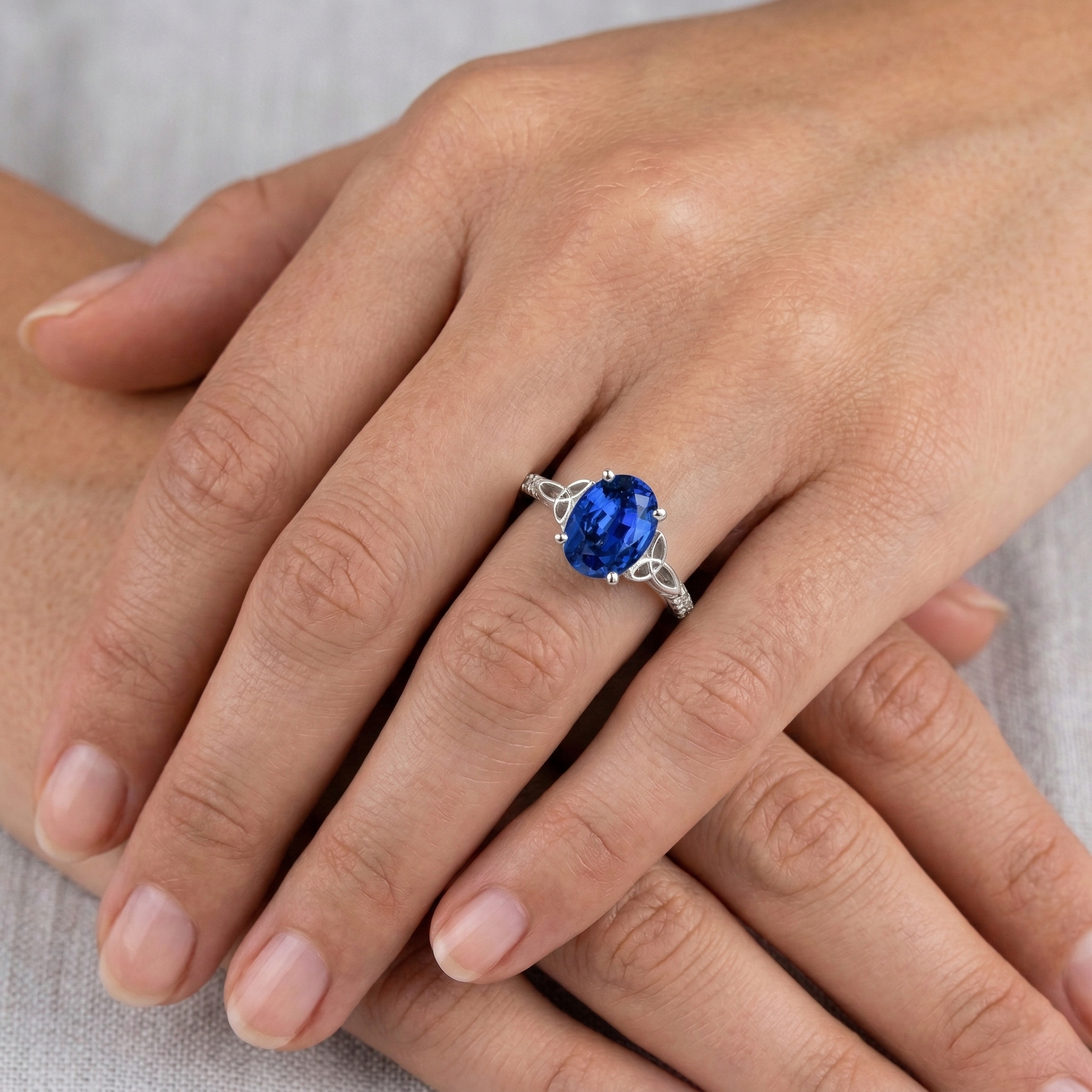 natural round sapphire 3ct ring with diamond accents