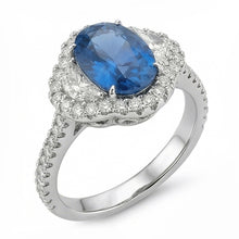 natural round sapphire 4.25ct ring close up detail