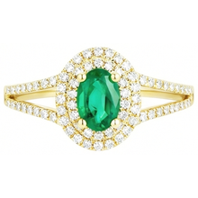 4.5 Ct Oval Cut Green Emerald With Natural Earth Mined Diamond Ring