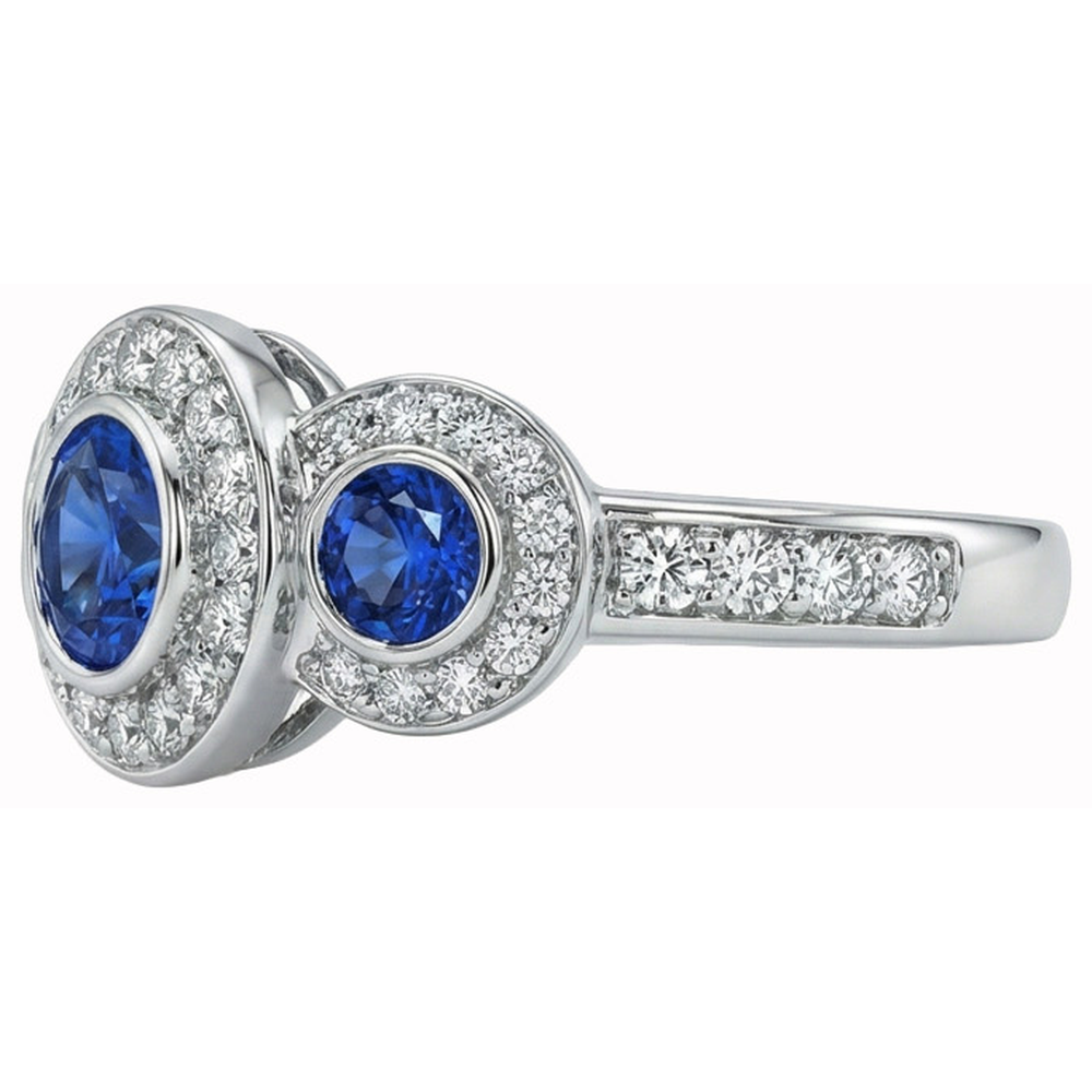 natural round sapphire 4.50ct ring close up detail