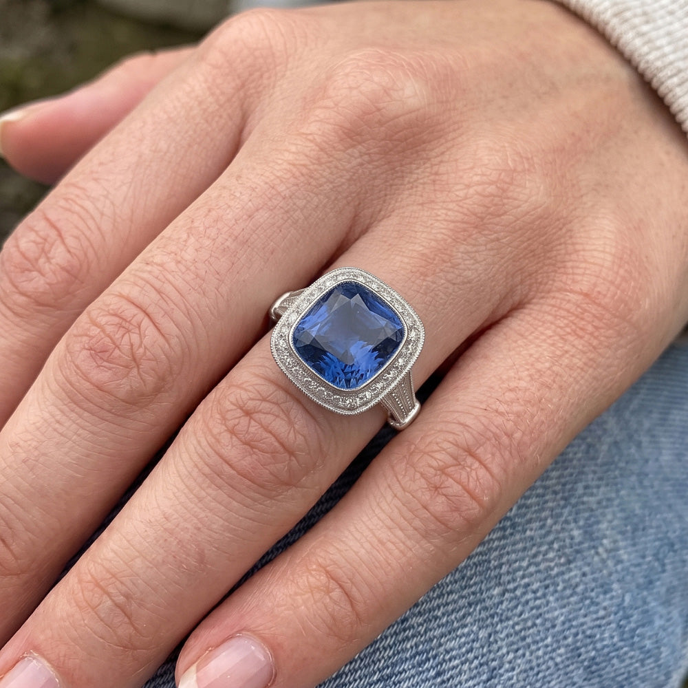 5.01 Carats Blue Sapphire Cushion Halo Natural Earth Mined DIAMOND ( NOT LAB GROWN ) Ring Jewellery