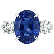 5 Ct Sapphire Anniversary Ring