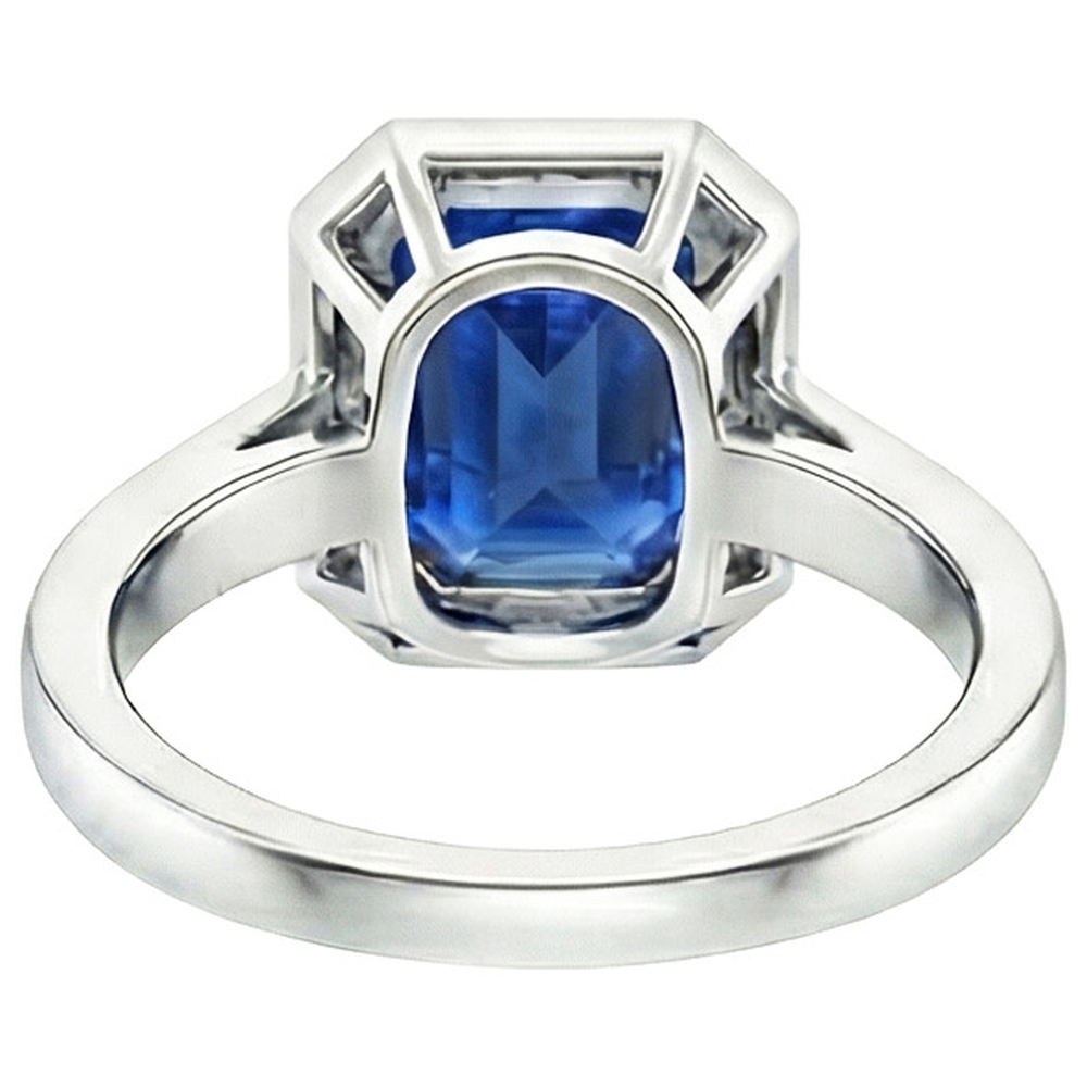 natural emerald sapphire 6ct ring on white background