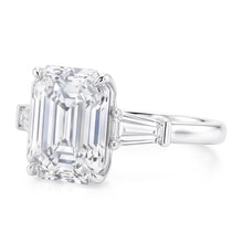 6 Carat Gorgeous Emerald Natural Earth Mined Diamond Ring