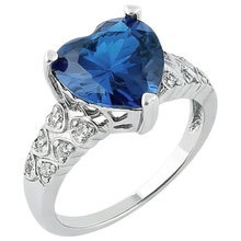 6 Ct Heart Sapphire Ladies Ring