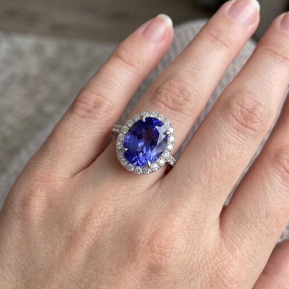 7.75 Ct Gold Jewellery Oval Tanzanite With Halo Natural Earth Mined DIAMOND ( NOT LAB GROWN ) Ring