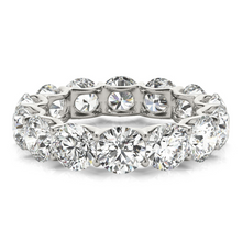 Round Brilliant Diamond ring in 14K White Gold – angle view