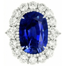 natural round sapphire 8.50ct ring close up detail