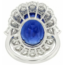 natural round sapphire 8.50ct ring on white background