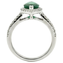 8.50 Carats Green Emerald With Natural Earth Mined Diamond Ring White Gold Fine Jewellery
