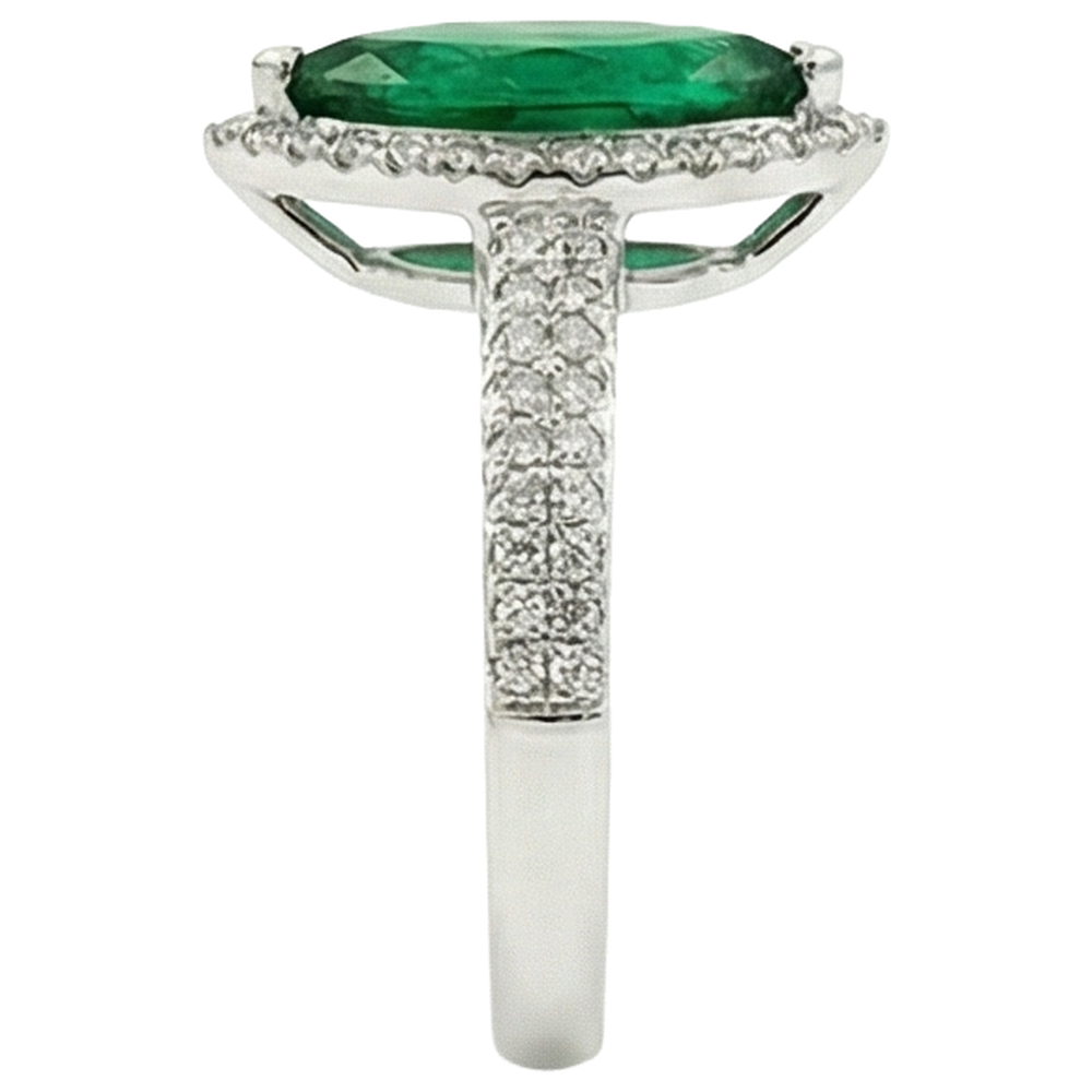 8.50 Carats Green Emerald With Natural Earth Mined Diamond Ring White Gold Fine Jewellery