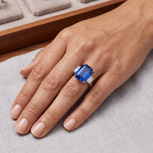 8 Carat Blue Sapphire And IGI CERTIFIED Diamond Ring