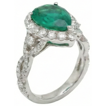 9 Carats Pear Cut Green Emerald Natural Earth Mined Diamond Engagement Ring White Gold 14K